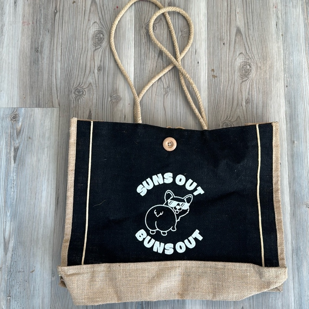 Suns out buns out dog mom tote bag black and tan